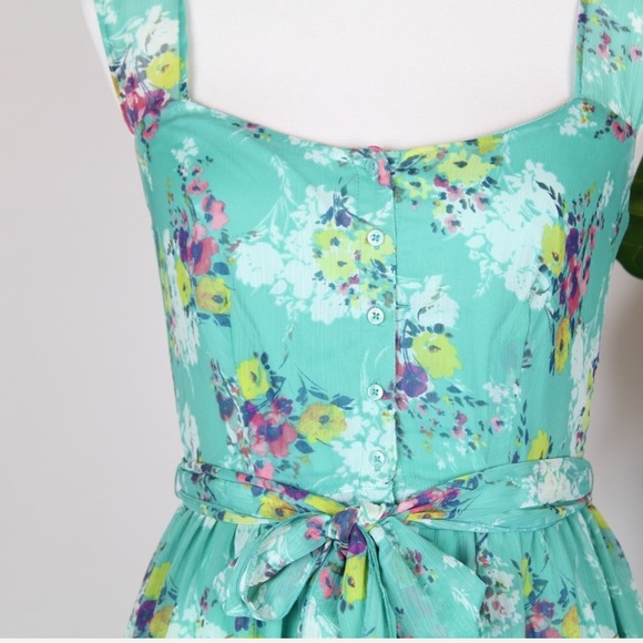 LC Lauren Conrad | Floral Chiffon Dress - Picture 5 of 8